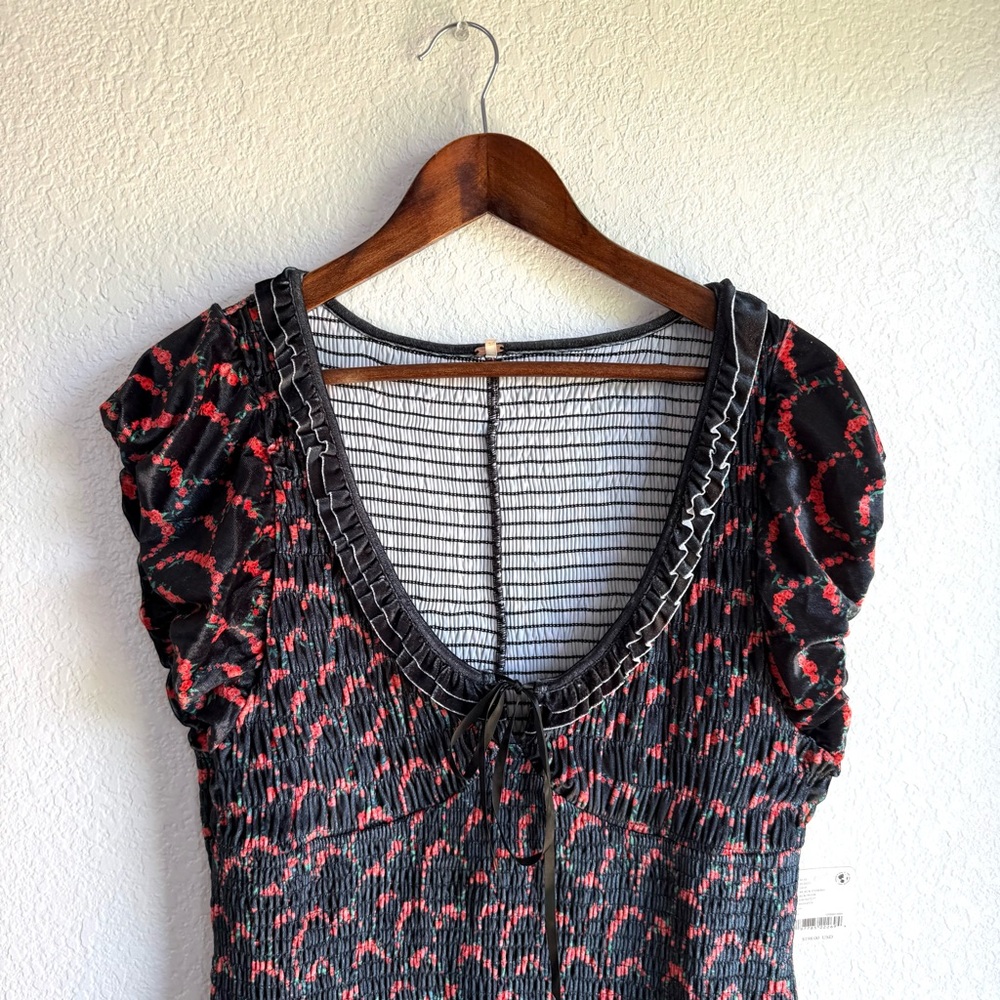 NWT Free People Womens Dress Black Red McKenna Smocked Floral Midi Size Large - Picture 4 of 11
